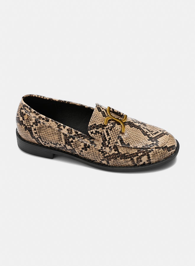 Dejavu Shoes JAL-DVTX-009 Snake Print Loafer with Gold Buckle For Women - Image 2