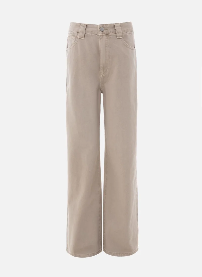 ليتشي جينز فضفاض متوسط الارتفاع ويزدان بشقوق