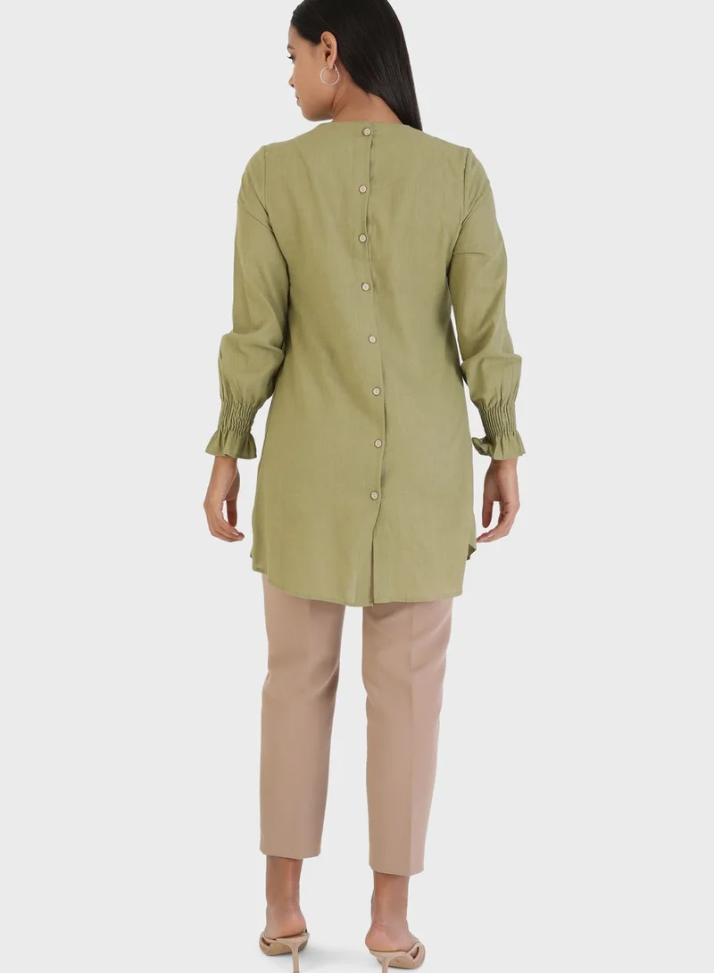 Por La Cara By Modanisa Crew Neck Ruffle Detail Tunic