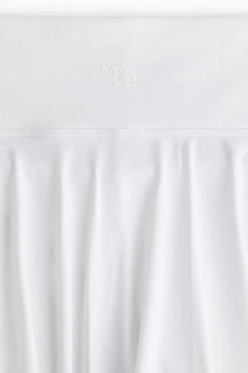 اتش اند ام تنورة تنس بقصة دائرية من نسيج دراي موف™