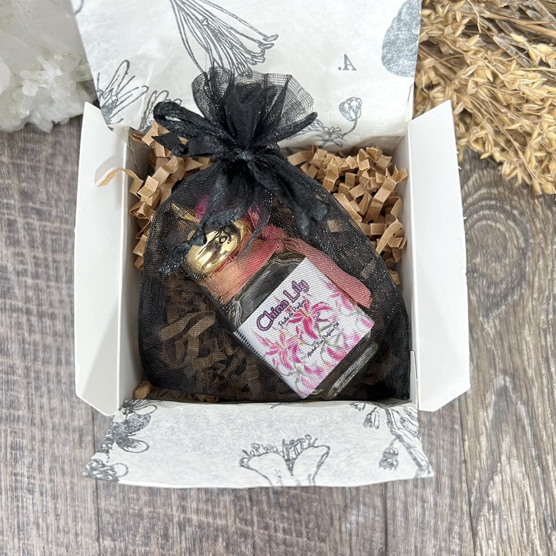 CHINA LILY* Original Perfume Oil* Long Lasting *Vegan *Phthalate Free *Alcohol Free * 10 ml. Gift Bottle * - Image 5