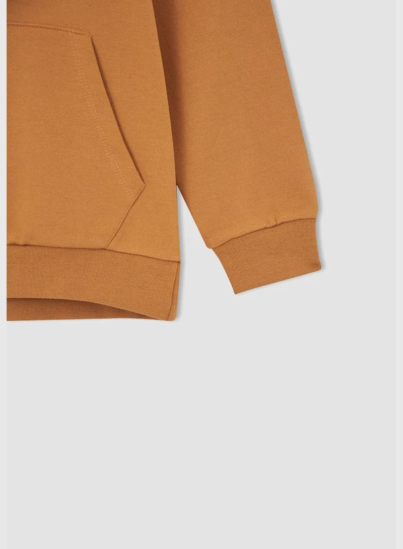 ديفاكتو Regular Fit Back Print Sweatshirt