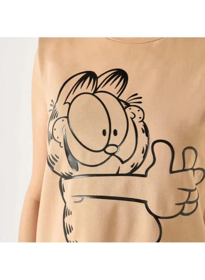 SP Characters Garfield Print Sleeveless T-shirt with Crew Neck