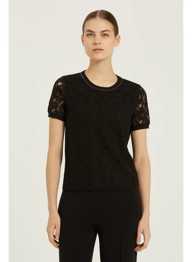 Mısırlı 1951 Black Lace Detailed Short Sleeve Blouse.