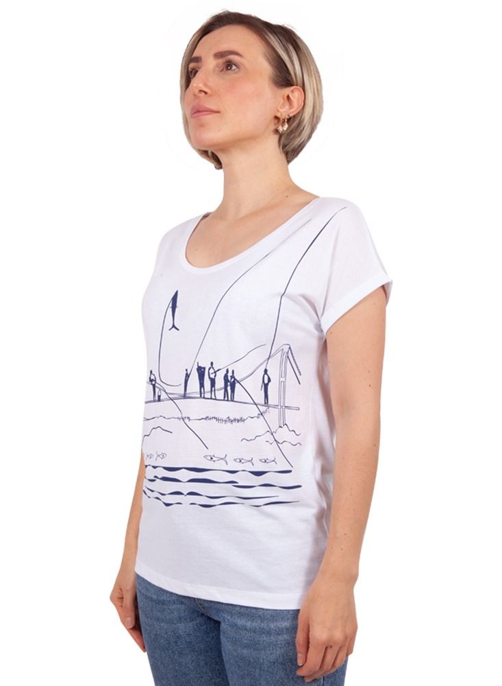 بيج ديزاين تي شيرت نسائي بياقة دائرية مزين بطبعة اسطنبول - Image 4