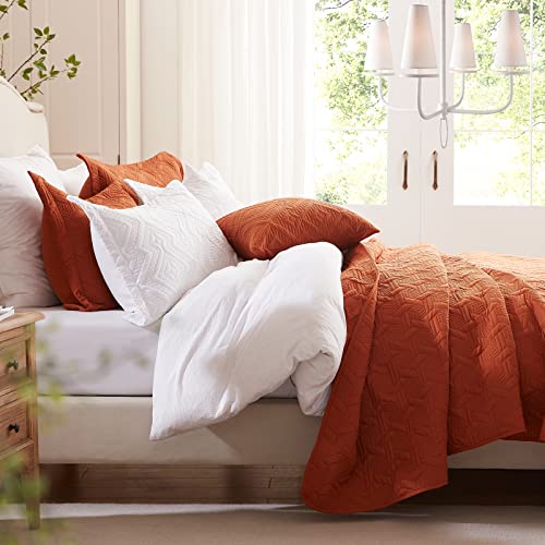 LEAONME Twin Quilt Set 2 Pieces, Lightweight Burnt Orange/Rust Bedspread-68''x86'', Soft Microfiber Summer Quilt, Luxurious Warm Coverlet Set for All Seasons (Includes 1 Quilt, 1 Sham) - Image 3