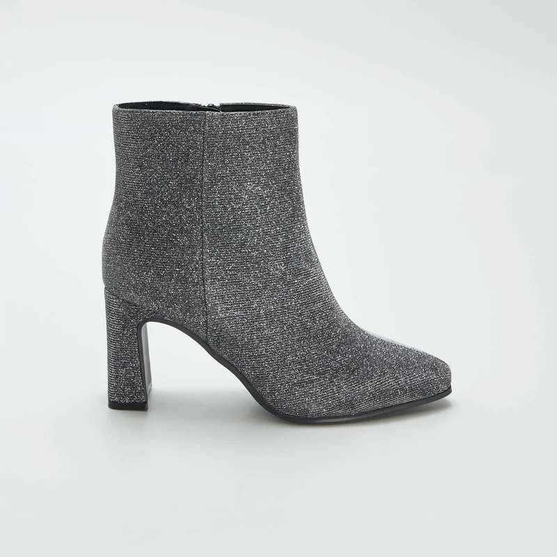 كيابي بوت للكاحل لامع أبيض