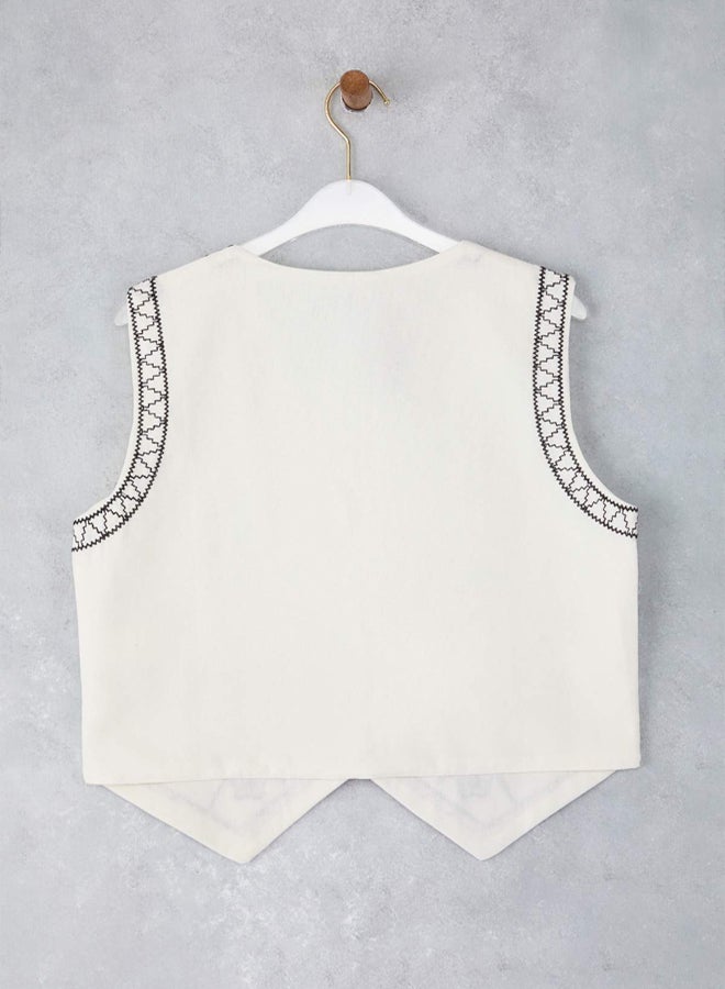 trendyol White Regular Embroidered Vest - Image 2
