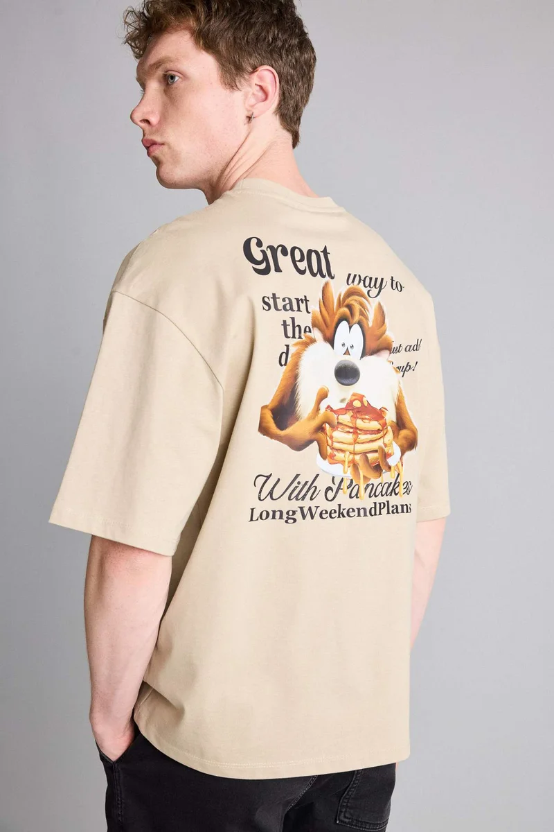 ديفاكتو Looney Tunes Licensed Boxy Fit Printed Short Sleeve T-Shirt