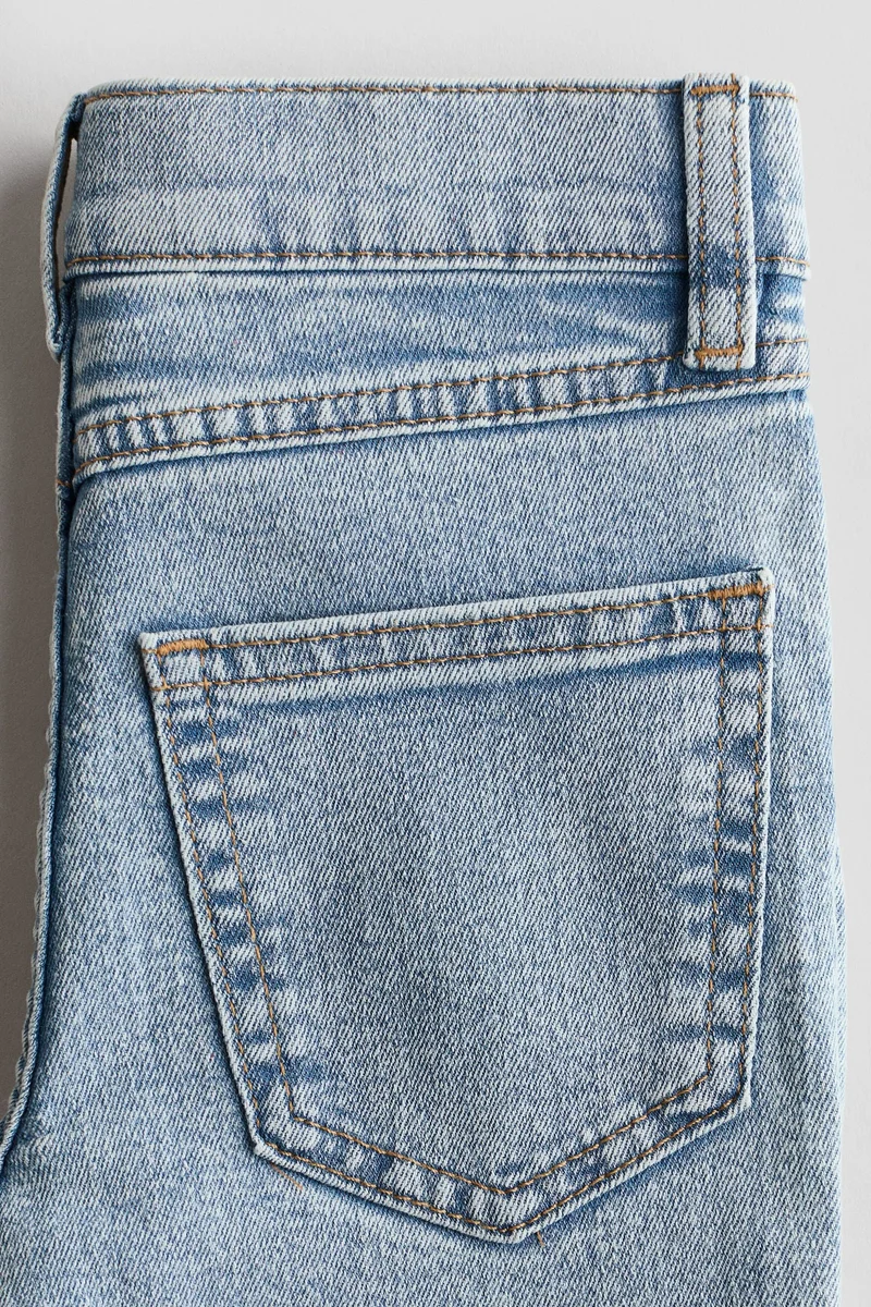 اتش اند ام جينز مطاطي بقصّة سلِم