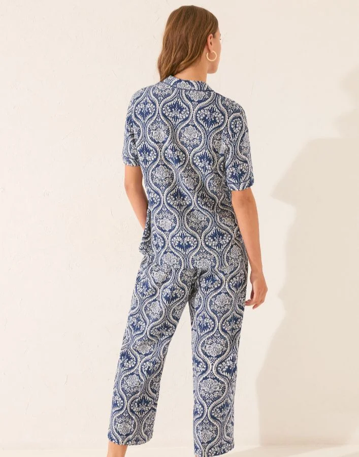women'secret Capri Allover Print Classic Pyjamas