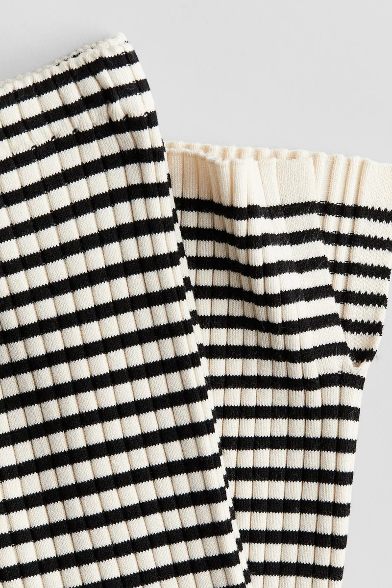 اتش اند ام Flared Rib-Knit Trousers
