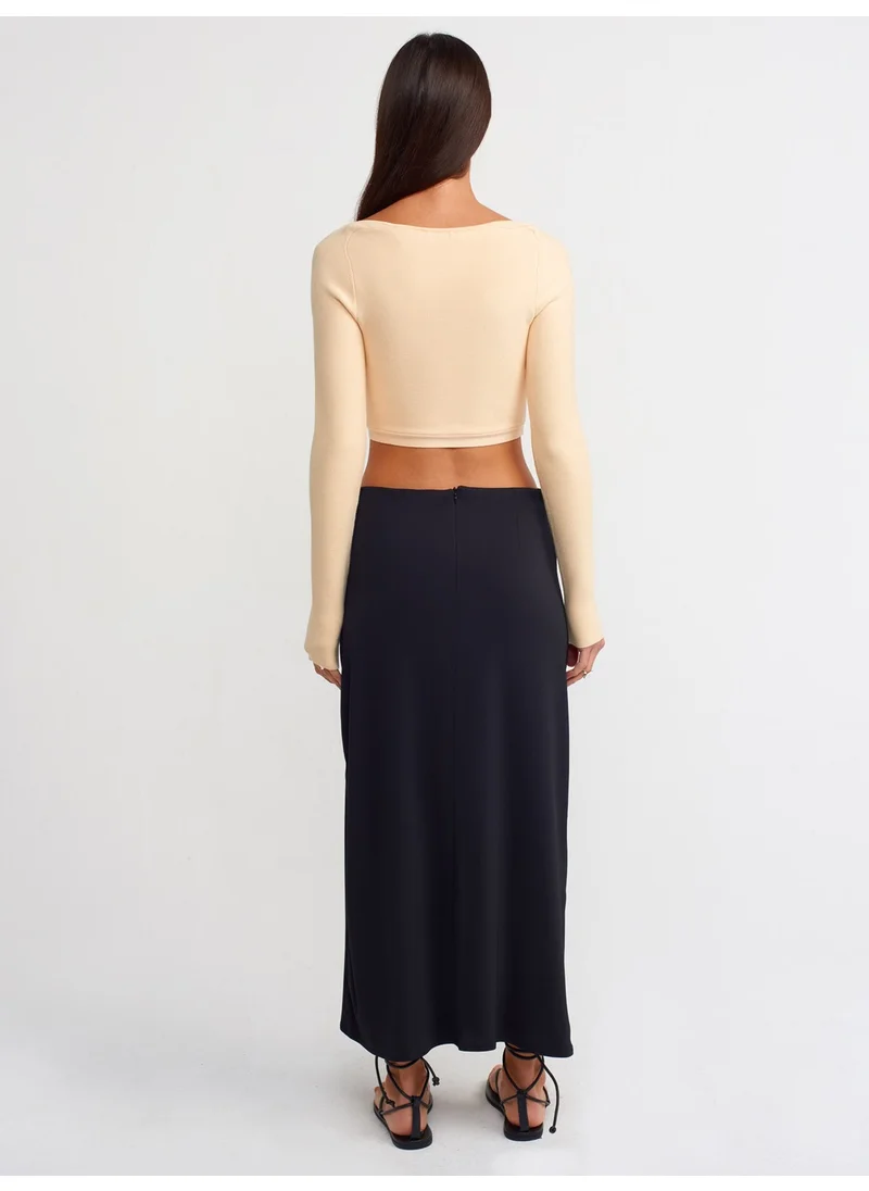 ديلفين 80316 Gold Buttoned Skirt-Black
