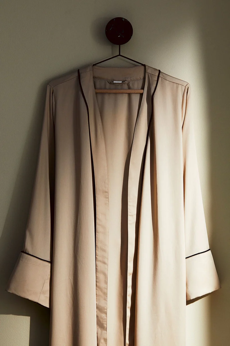 اتش اند ام Satin dressing gown