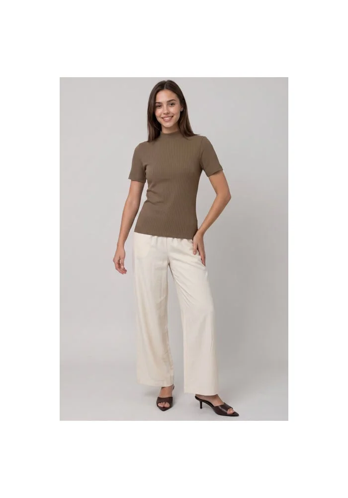 أر أند بي Ribbed Top with Mock Neck and Short Sleeves