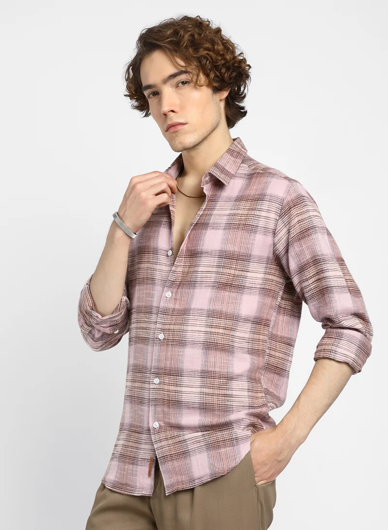كامبوس سوترا Men's Venetian Red & Coin Grey Vignette-Checkered Oversized Shirt