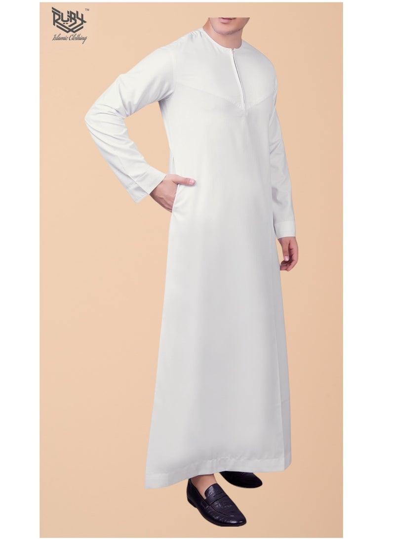 روبي للملابس الإسلامية جميلة كندورة إماراتية رجالية (بيضاء فاتحة) ثوب جُبّة دشداشة مع أغلاق سحاب أمامي. كندورة تقليدية من قماش فاخر. - Image 2