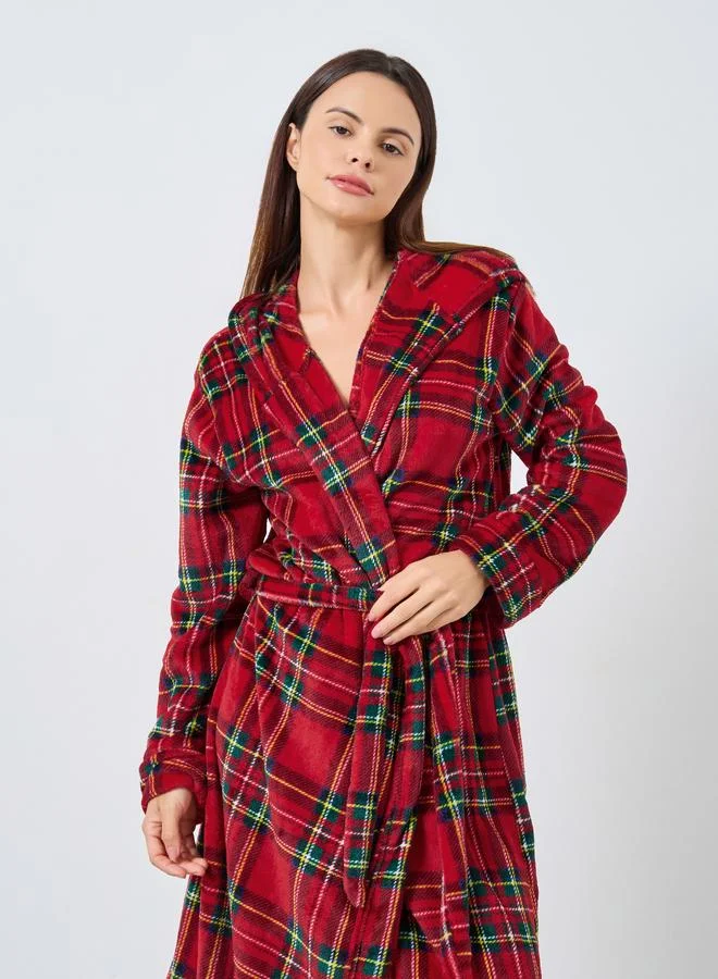 ستايلي روب فليس بياقة هودي ونقشة مربعات