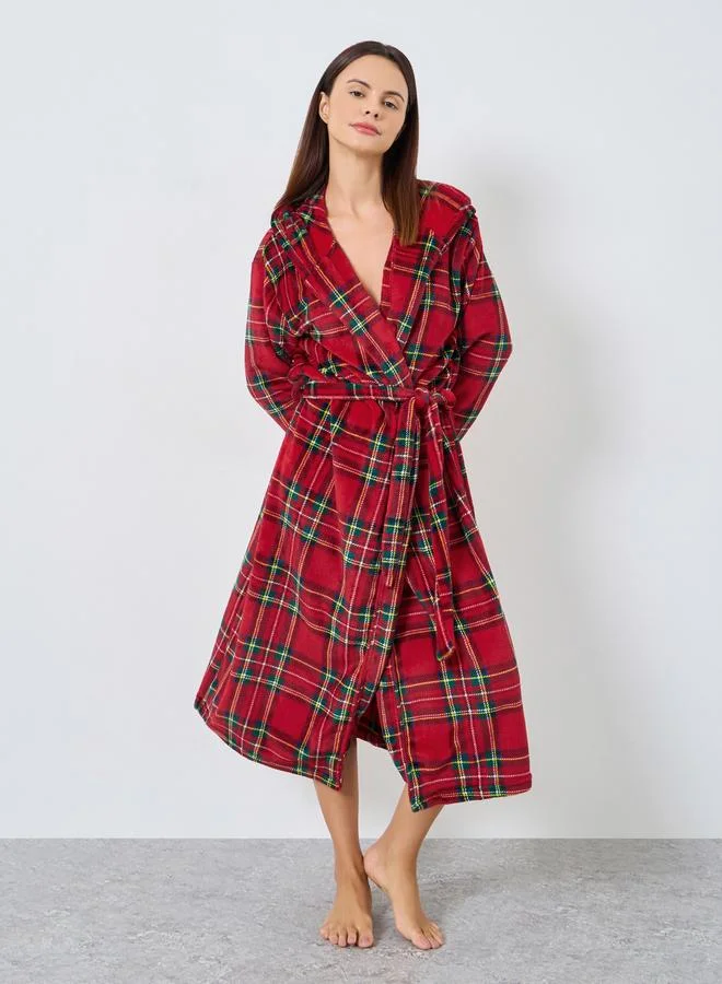 ستايلي روب فليس بياقة هودي ونقشة مربعات