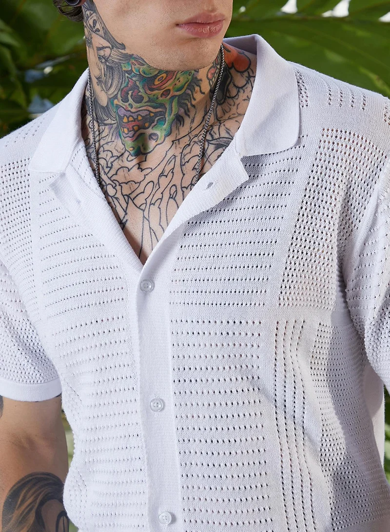 Campus Sutra Campus Sutra Men's Chalk White Grid Open-Knit Shirt For Casual Wear | Polo Neck | Short Cuffed Sleeves | Button Closure | Shirt Crafted With Comfort Fit For Everyday Wear