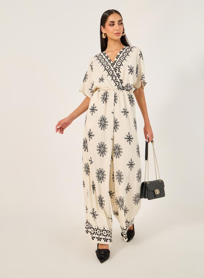 Styli Printed V Neck Half Sleeve Jumpsuit  - Image 2