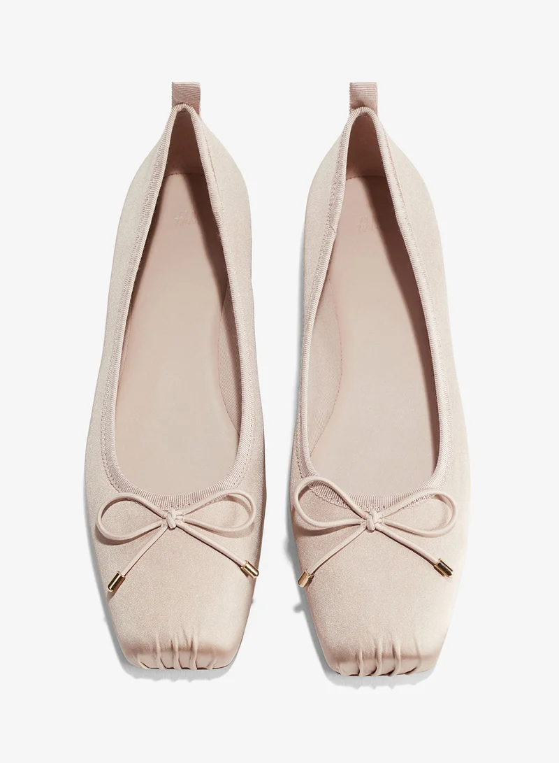 اتش اند ام حذاء باليه