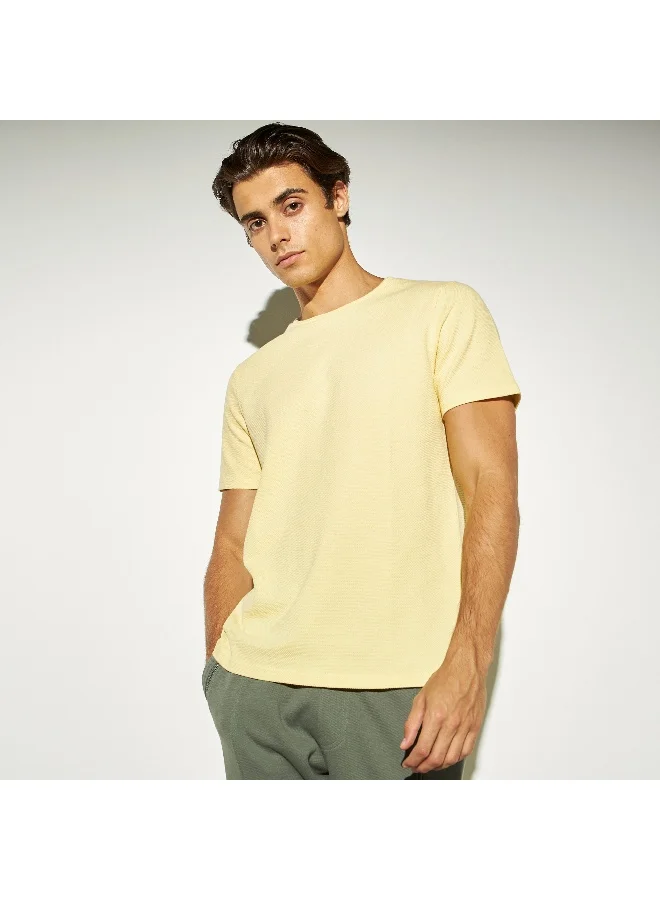 Iconic Iconic Textured Crew Neck T-shirt with Short Sleeves