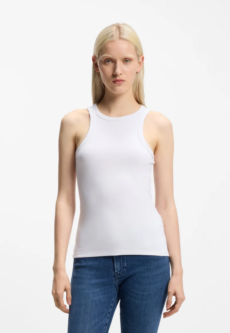 هوجو تيشيرت بدون أكمام بقصة ضيقة من مزيج القطن المطاطي