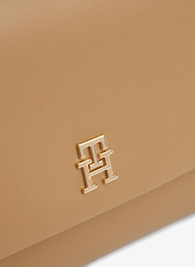 TOMMY HILFIGER Modern Essential Shoulder Bag - Image 4