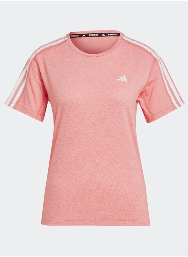 Adidas - تي شيرت Own the Run ذو الخطوط الثلاثة - Image 1