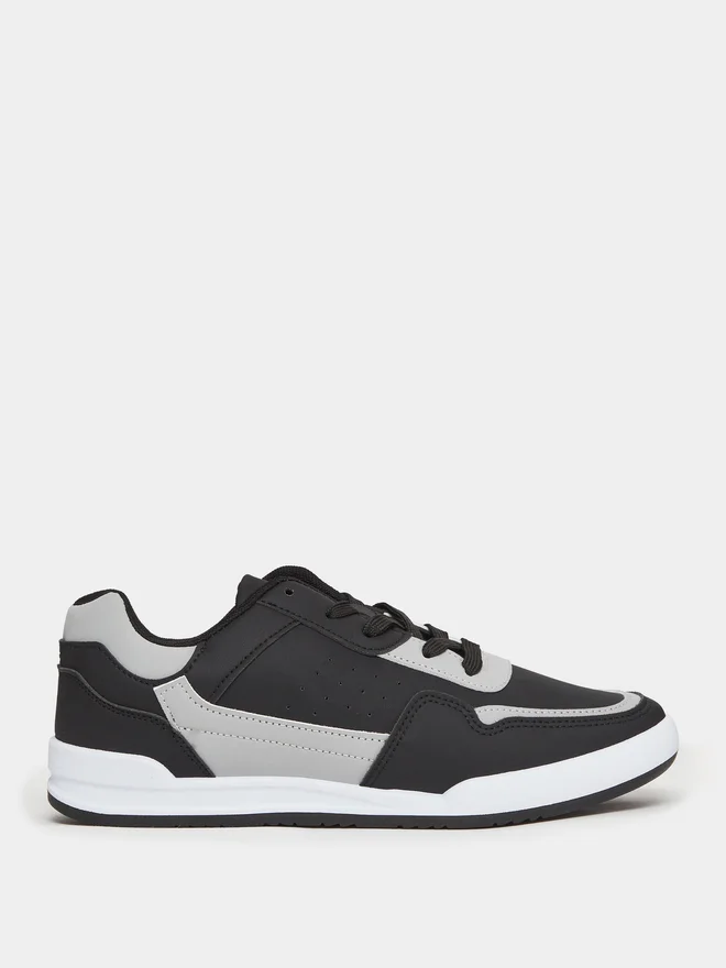 Styli Men Black Color Block Lace-Up Sneakers