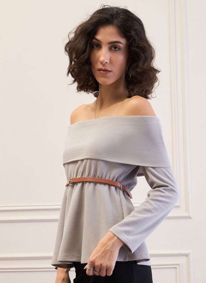 ساسافراس بلوزة نسائية رمادية بخصر مكشكش وحزام وكتف مكشوف - Image 3