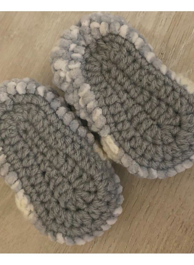 Braidise Creations White And Grey Colour Baby Booties With Style Strap Band In Front, 4 Inch Sole For 2-6 Months Baby Feet - Image 5