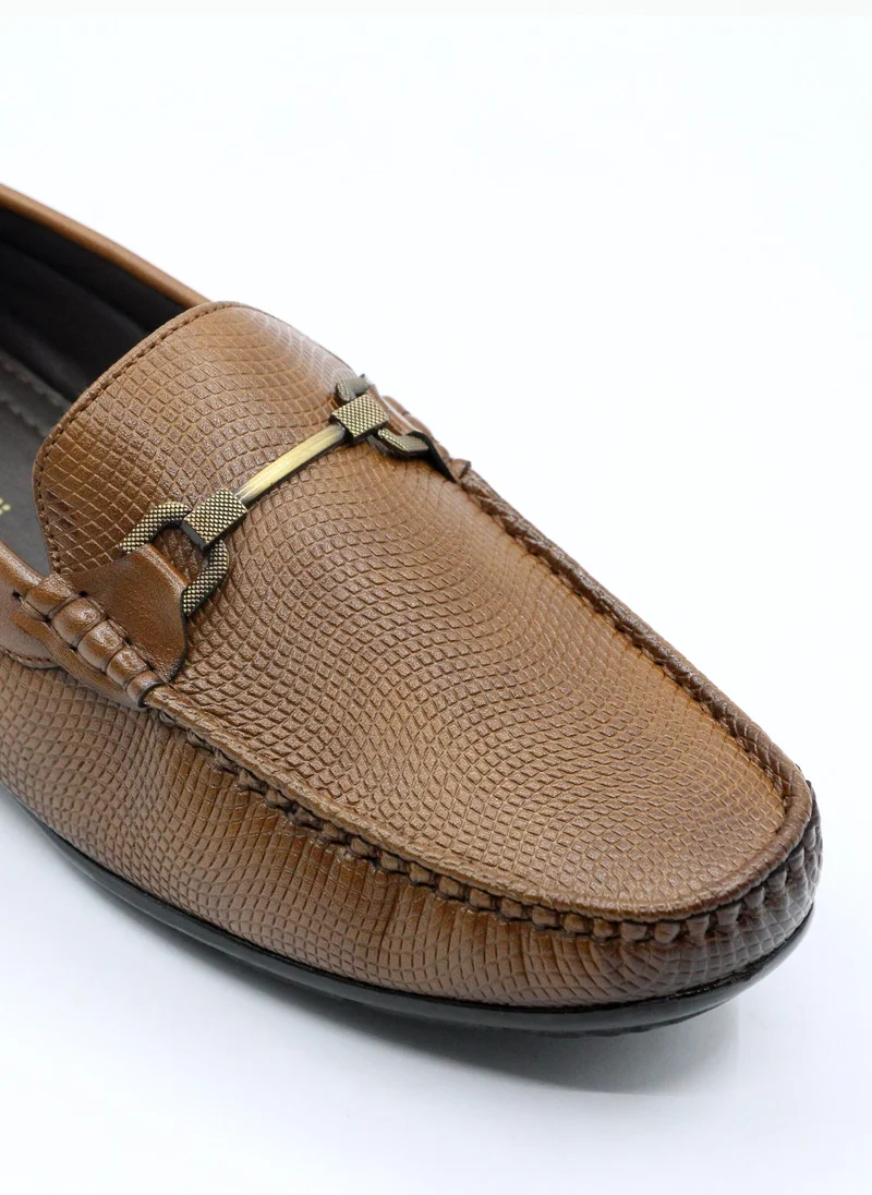 Geoomnii Tan Casual Slip-On Shoes for Men – Comfortable & Stylish Everyday Footwear for Men | Best Price UAE