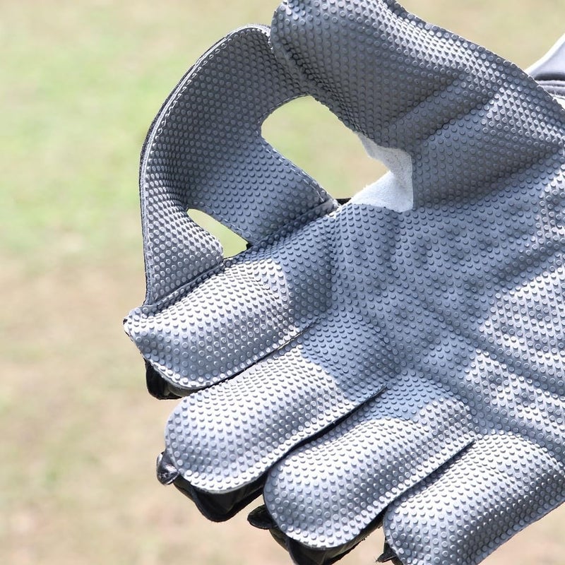 Heega Choice of Champion Heega Heritage Wicket Keeping Gloves Black (Youth) - Image 3
