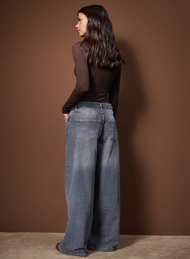 trendyol Gray Low Rise Extra Wide Leg Jeans - Image 4