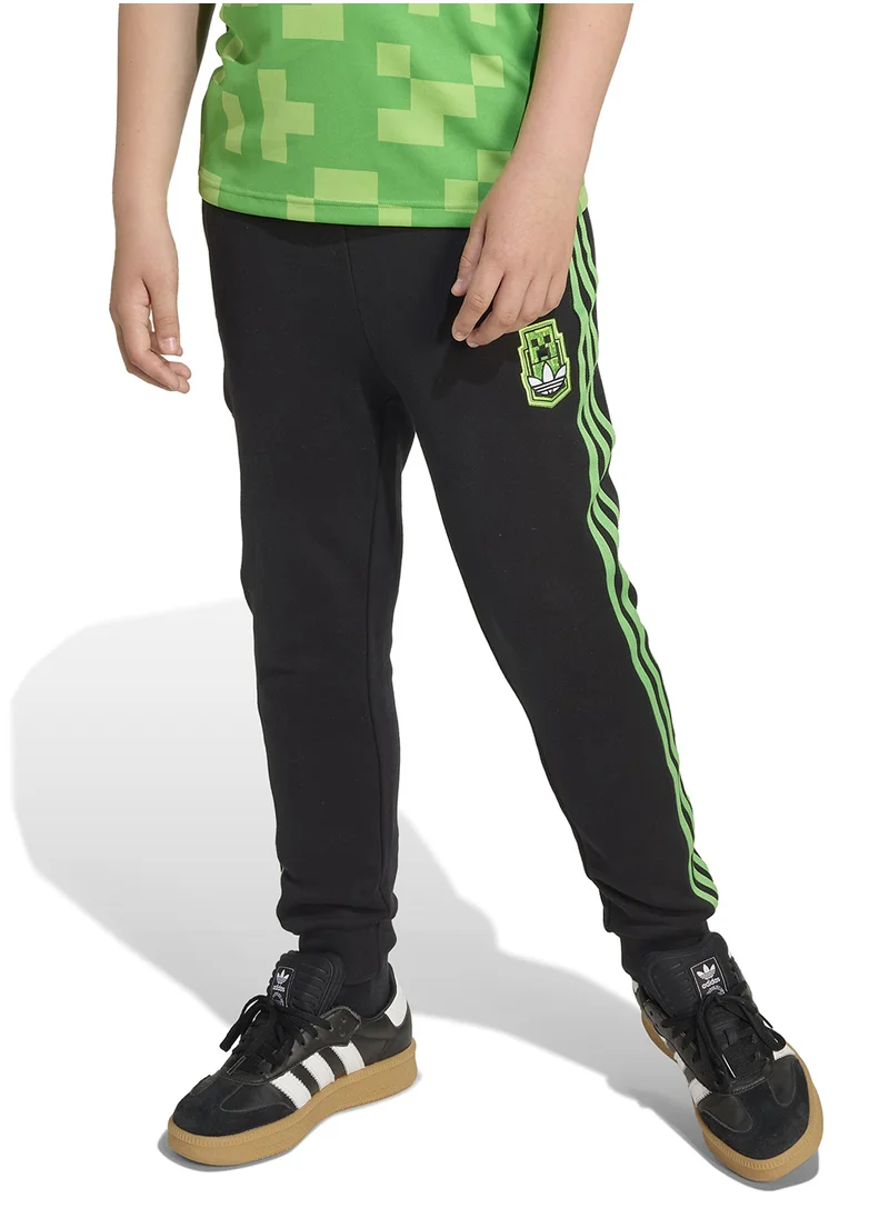 adidas Originals Essential Slim Fit Chinos