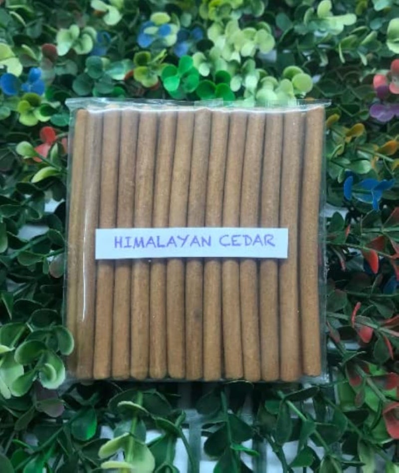 أعواد بخور من خشب الأرز الهيمالايا (25 عودًا مع حامل) - أعواد بخور طبيعية 100% بدون خشب الخيزران - أعواد بخور لعيد الميلاد - بخور هندي تقليدي (عبوة مرتبة يدويًا بدون أعواد تالفة)