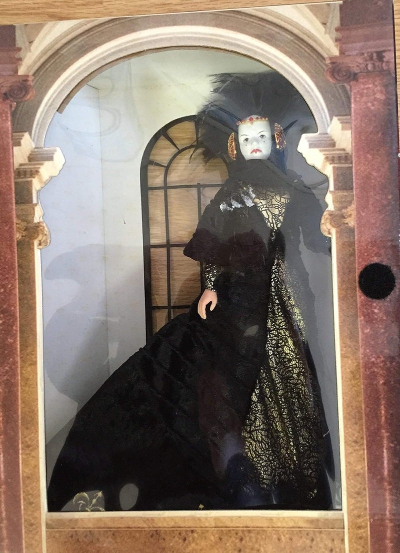 Starwars Episode I Queen in Black Travel Gown - Image 1