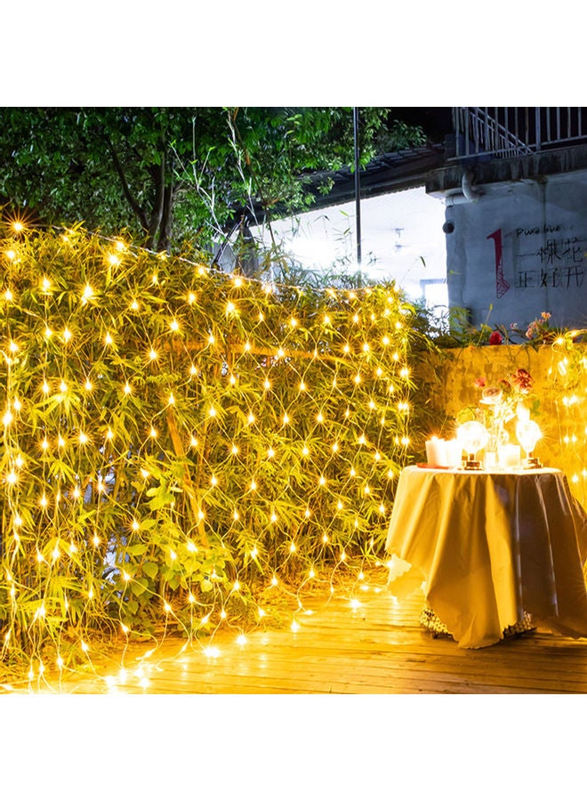 شريط إضاءة LED بتصميم شبكي أصفر 1.5x1.5متر - Image 1