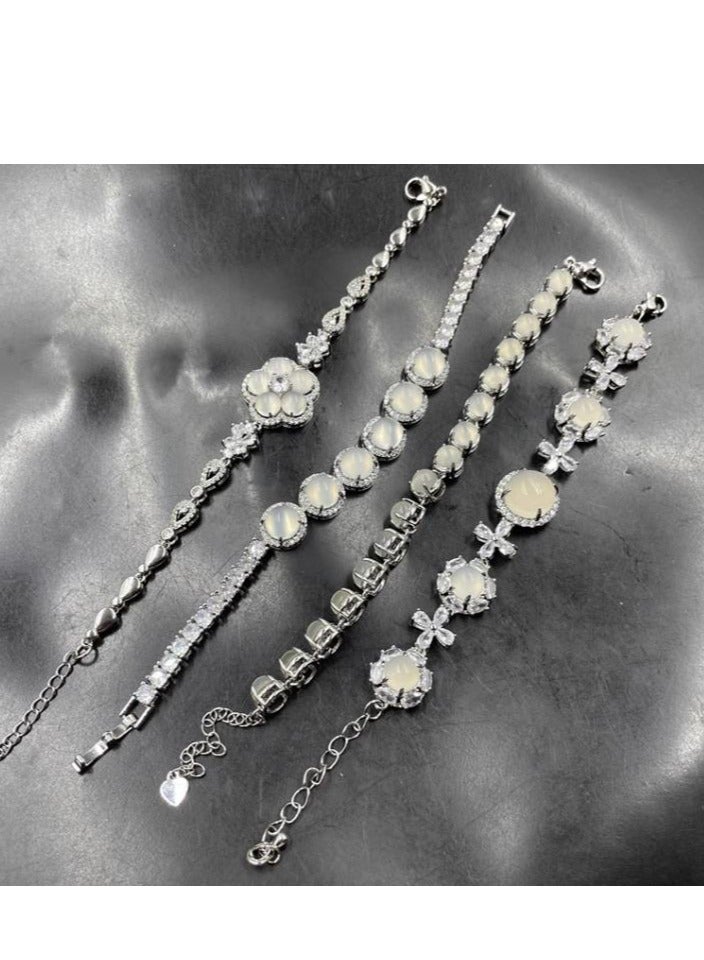Women's Exquisite High-End Atmospheric Bracelet  - Image 2