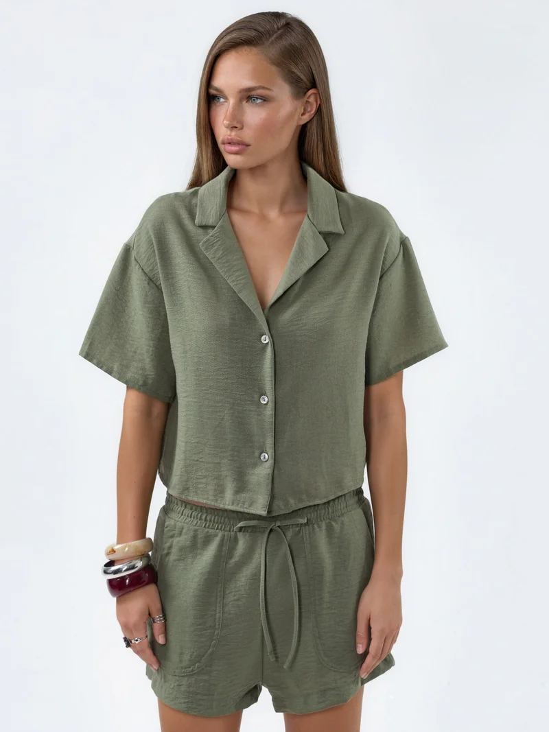 بوسيم BUSEM Textured Crop Shirt with Button Closure