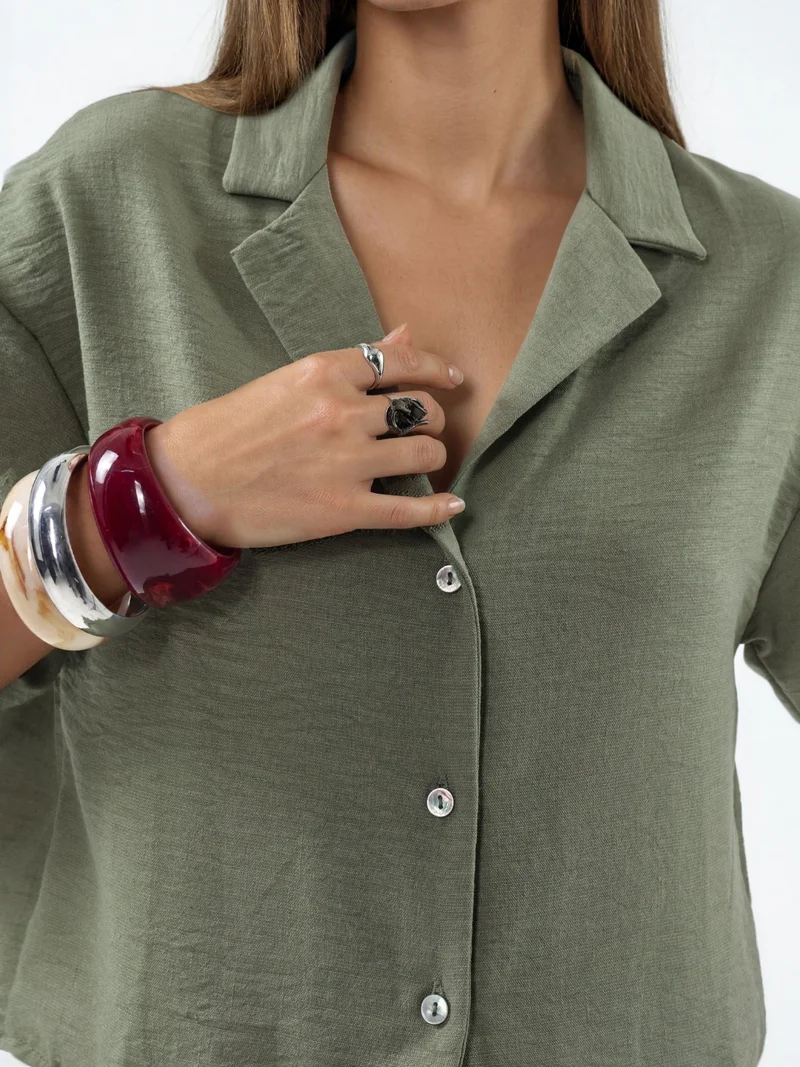 بوسيم BUSEM Textured Crop Shirt with Button Closure