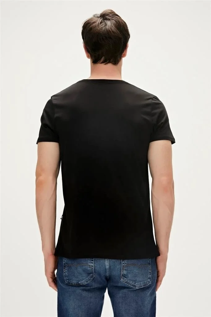 باد بير MANUSCRIPT T-SHIRT BLACK Men's T-Shirt 23.01.07.008-C01