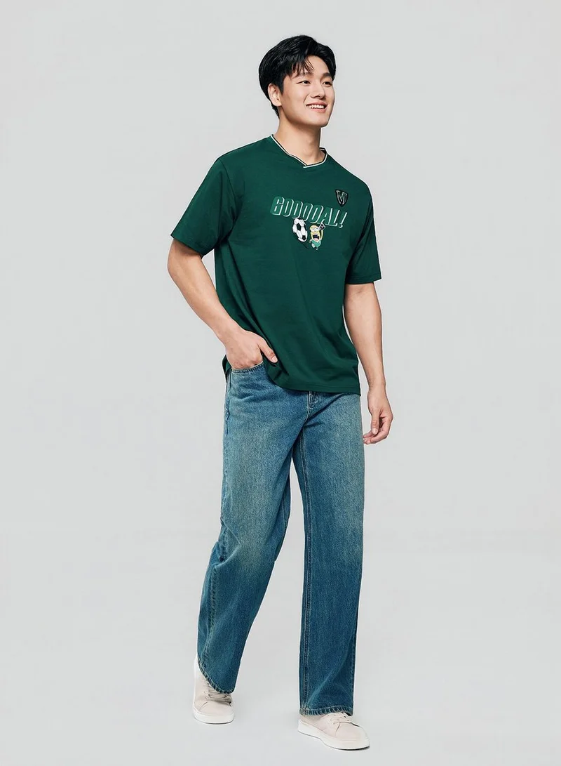 جيوردانو Men Relaxed Minions V-Neck World Cup Tee