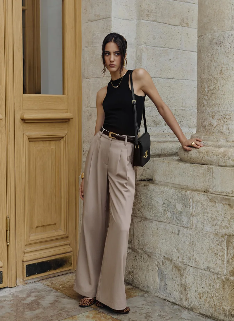 Lichi Loose trousers with pleats