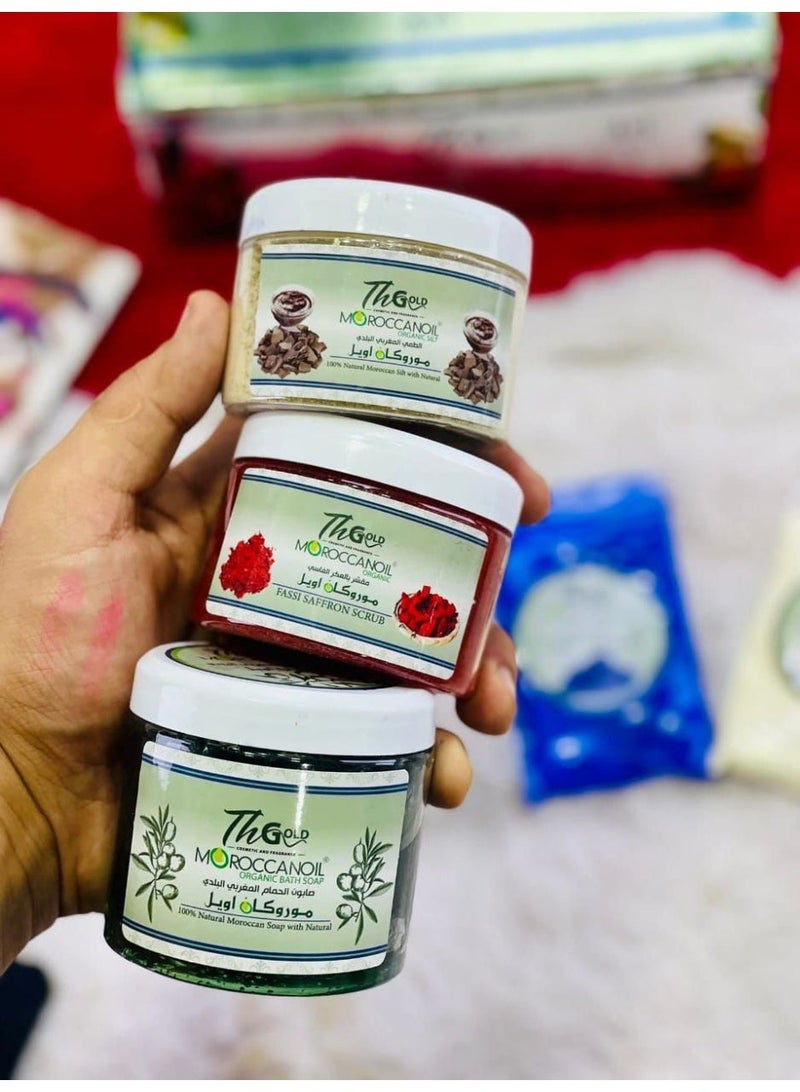 The Moroccan Bath 6-in-1 Set from Morka Oil includes a foot scrub, Moroccan soap, Moroccan clay, Moroccan loofah, white henna, indigo, and a foot mask – a luxurious spa experience at home. - Image 5