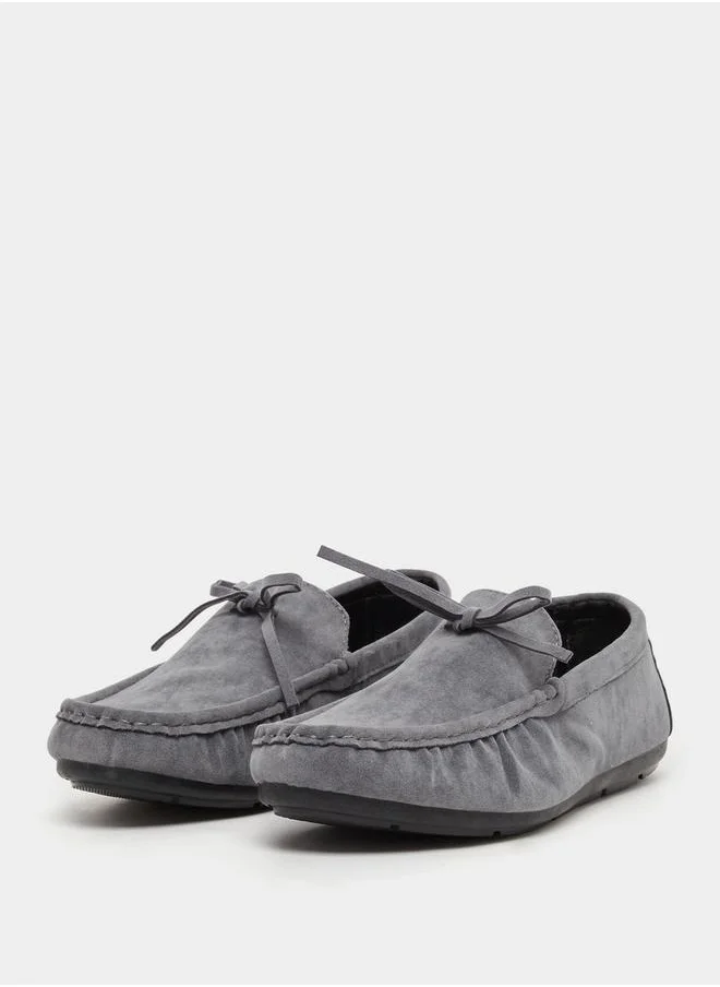 Styli Textured Bow Accent Slip In Loafers