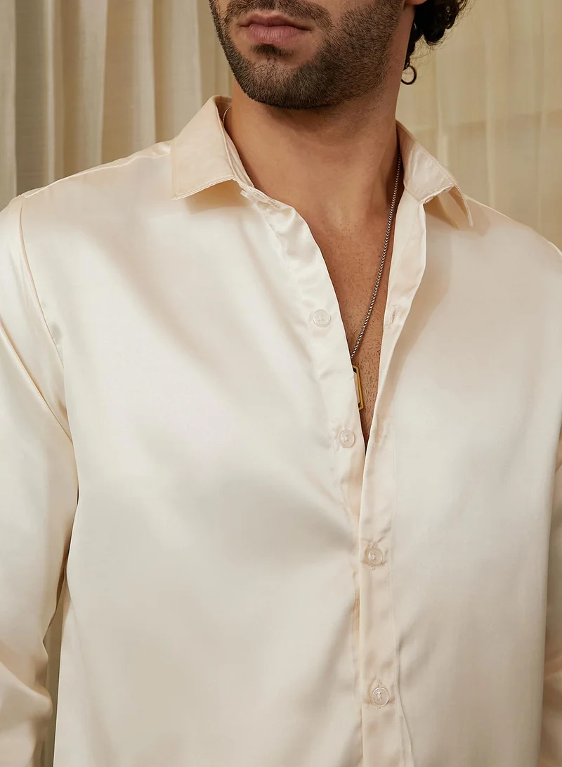 Campus Sutra Men's Cream White Satin Lustre Shirt