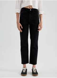 DeFacto Vintage Straight Fit Ankle Length Jeans by Styli  - Image 5